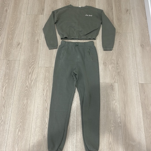 Khaki green joggers set - Picture 2 of 16